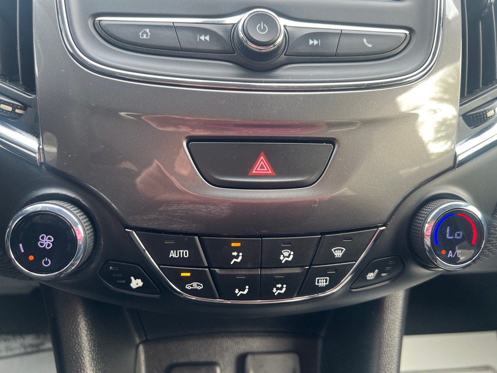 Photo 36 of this CHEVROLET CRUZE