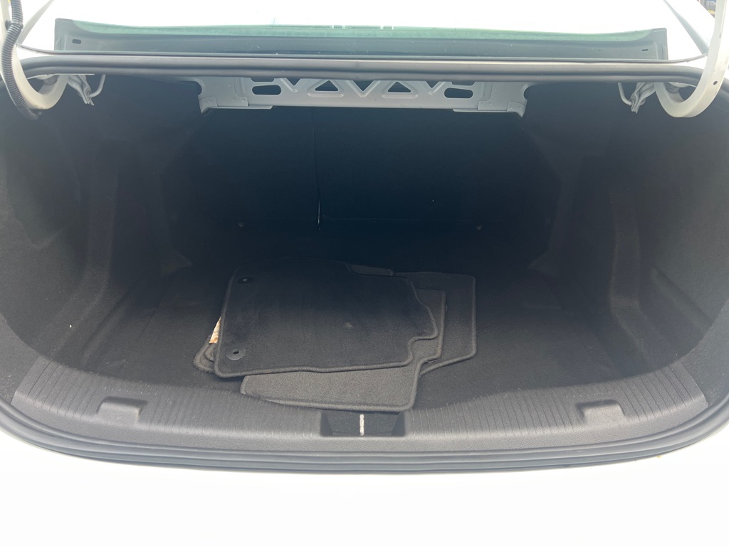 Photo 19 of this CHEVROLET CRUZE