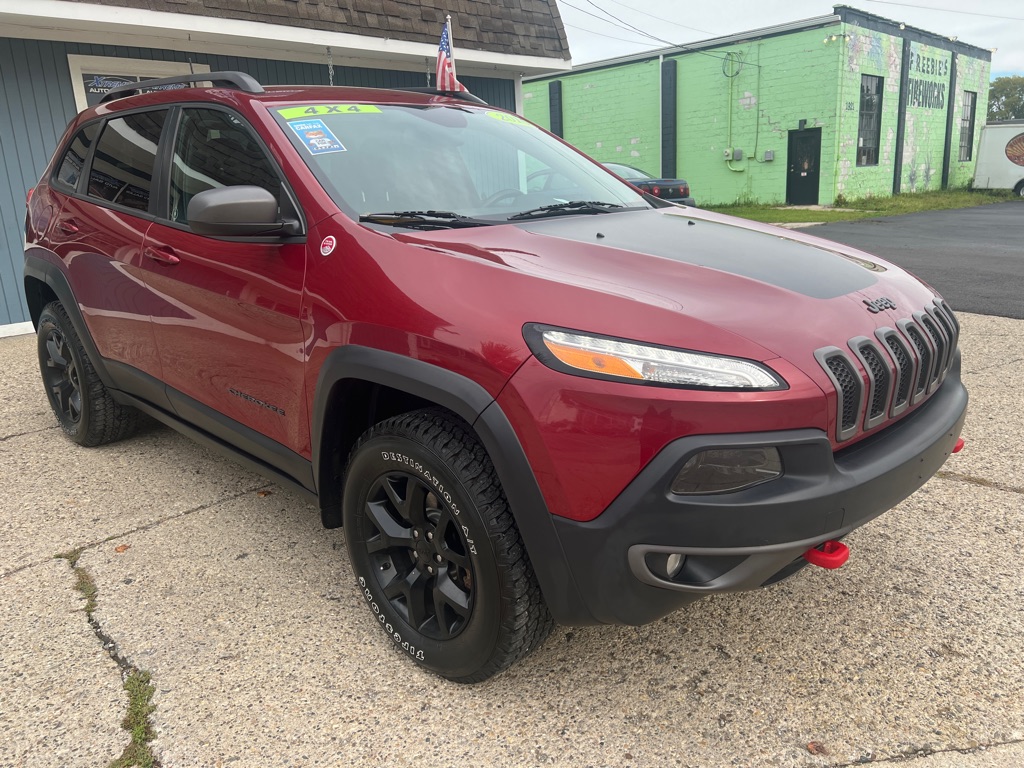 Photo 10 of this JEEP CHEROKEE