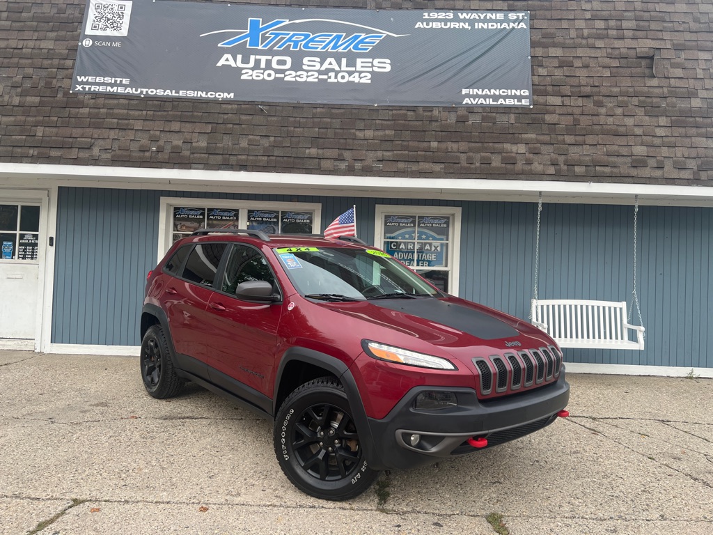 Photo 2 of this JEEP CHEROKEE