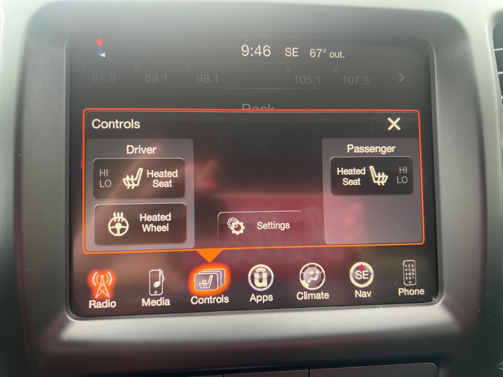 Photo 41 of this JEEP CHEROKEE