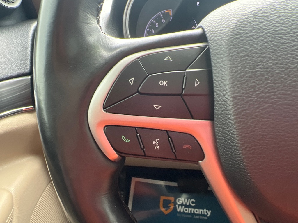 Photo 38 of this JEEP GRAND CHEROKEE