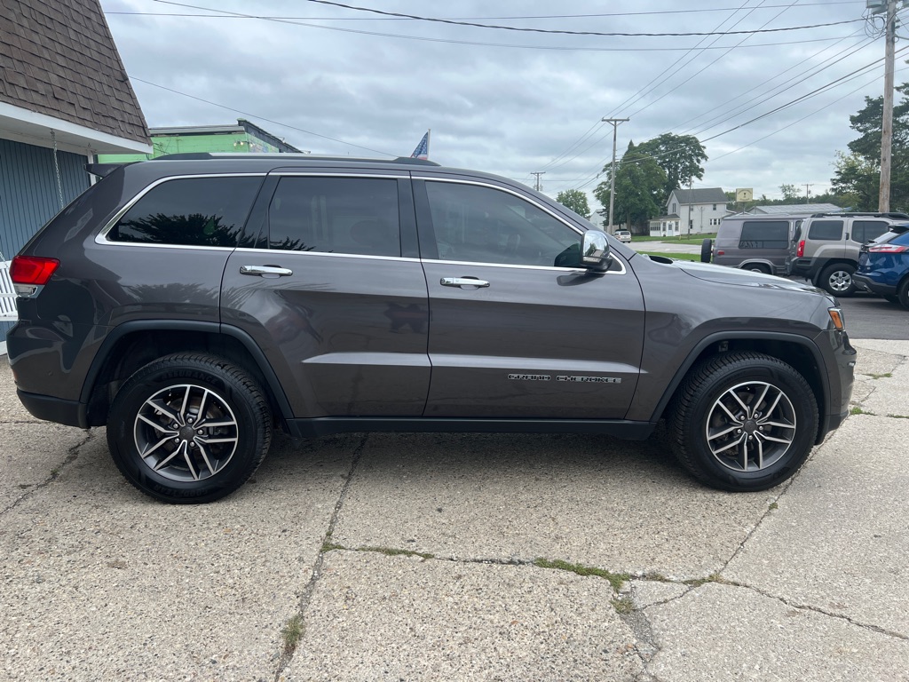 Photo 10 of this JEEP GRAND CHEROKEE