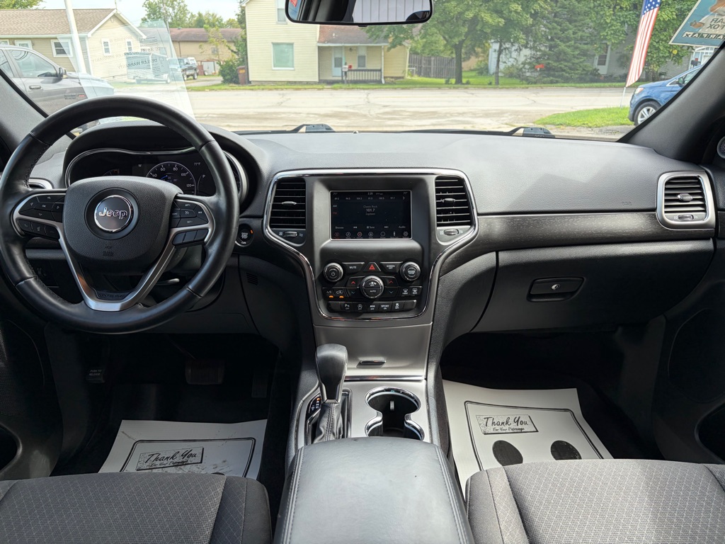 Photo 37 of this JEEP GRAND CHEROKEE