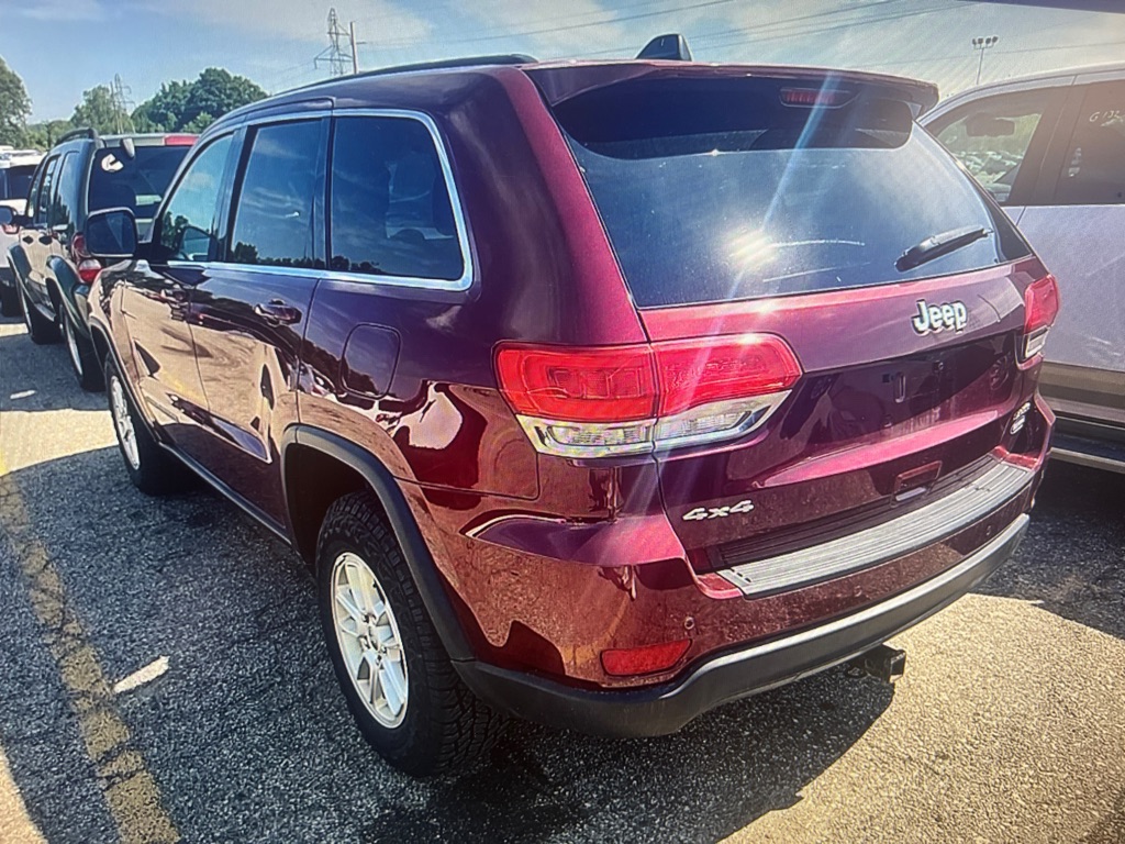 Photo 3 of this JEEP GRAND CHEROKEE