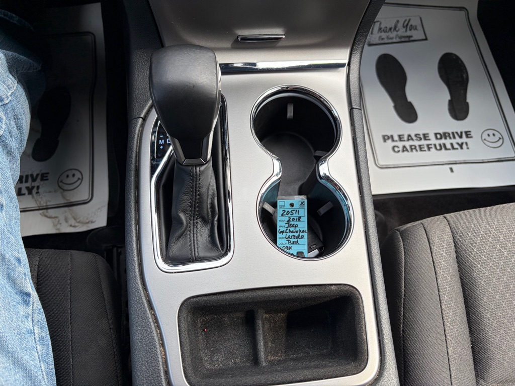 Photo 46 of this JEEP GRAND CHEROKEE