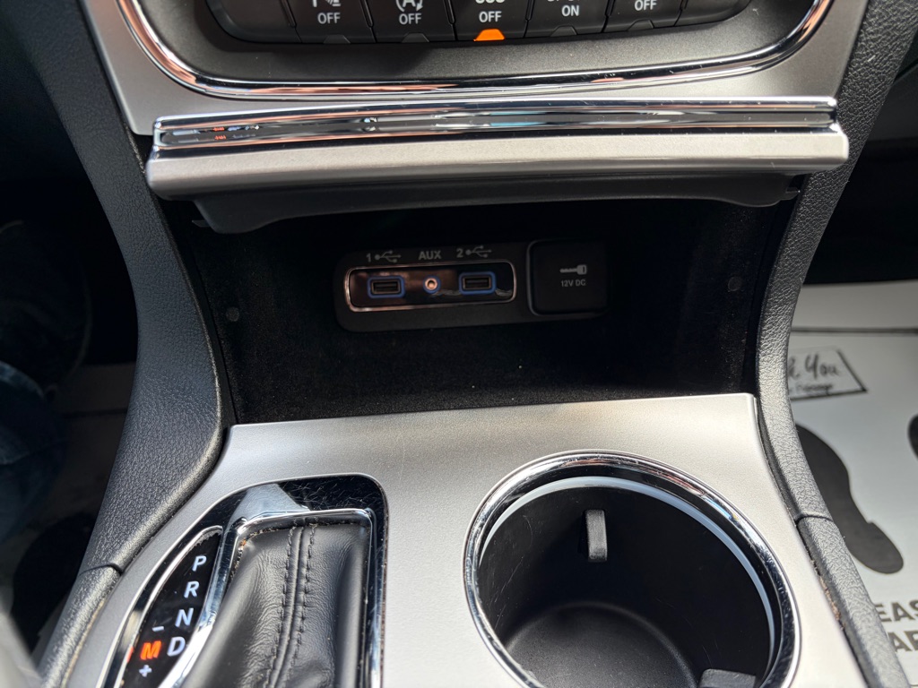 Photo 45 of this JEEP GRAND CHEROKEE