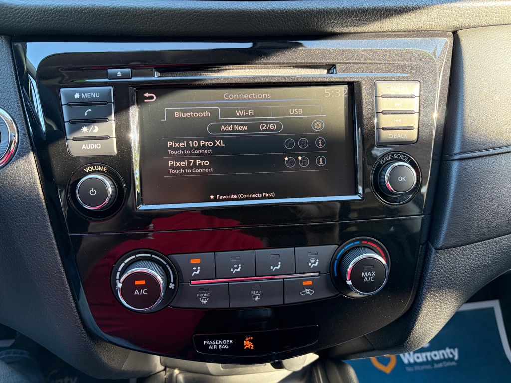 Photo 37 of this NISSAN ROGUE