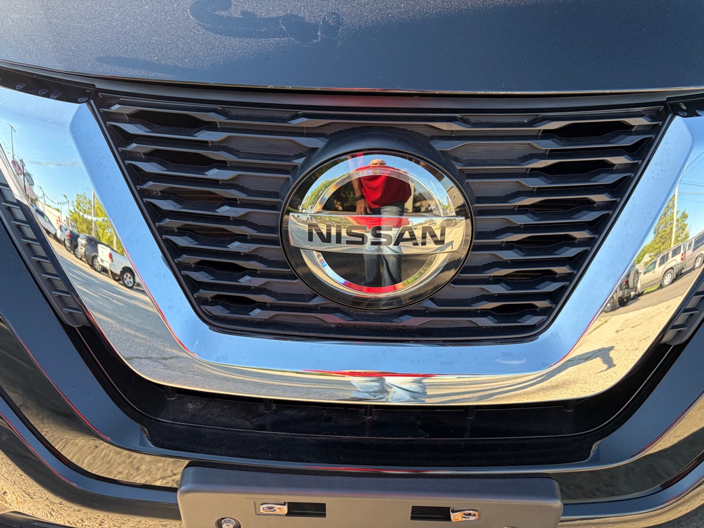 Photo 27 of this NISSAN ROGUE