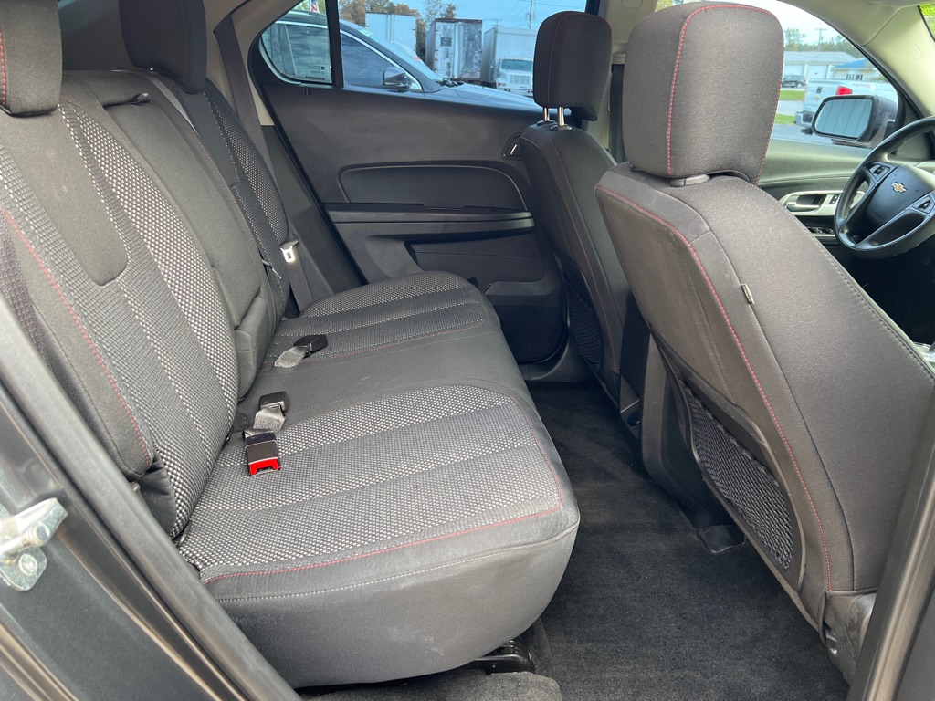 Photo 19 of this CHEVROLET EQUINOX