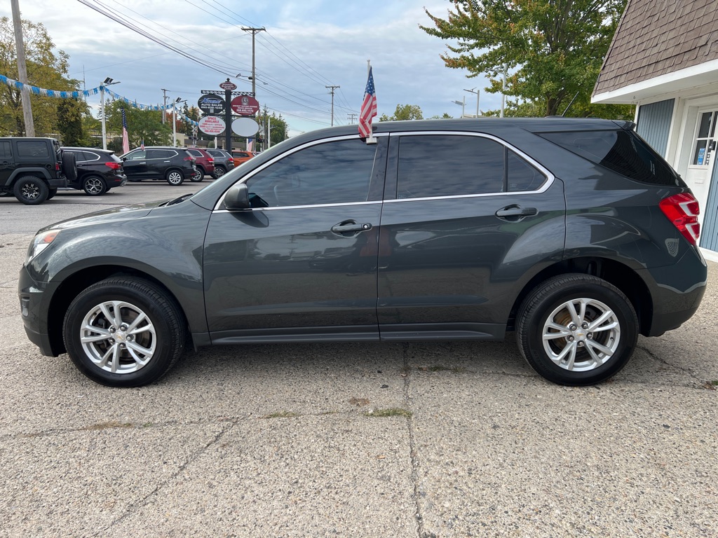 Photo 5 of this CHEVROLET EQUINOX