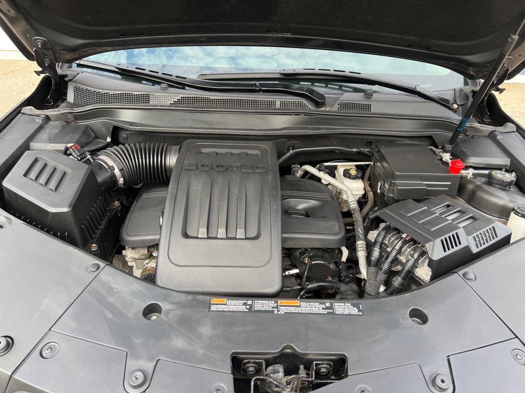 Photo 22 of this CHEVROLET EQUINOX