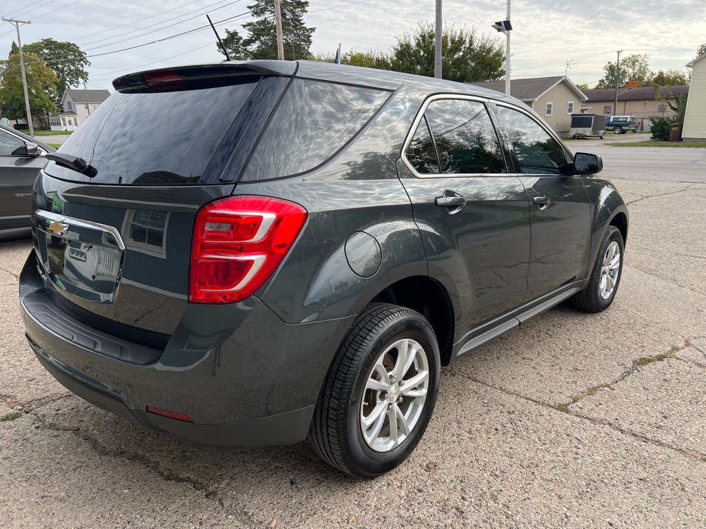 Photo 8 of this CHEVROLET EQUINOX