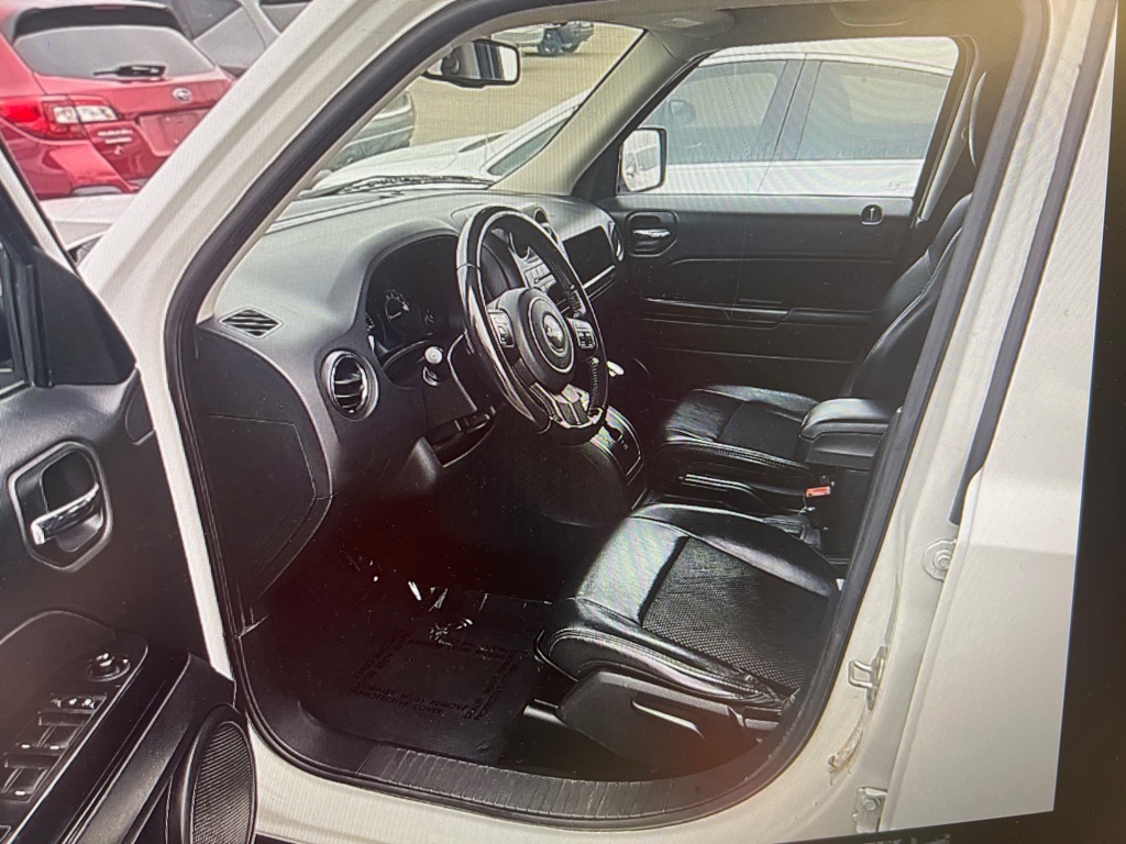 Photo 5 of this JEEP PATRIOT