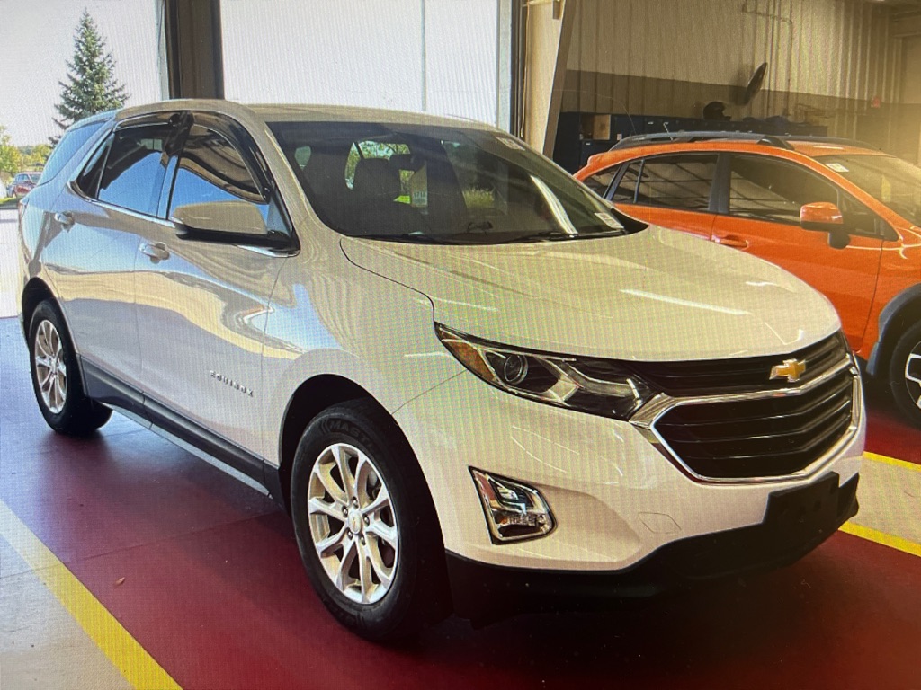 Photo 5 of this CHEVROLET EQUINOX