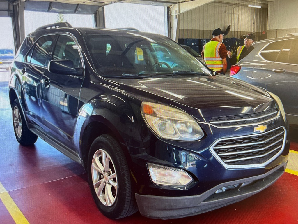Photo 5 of this CHEVROLET EQUINOX