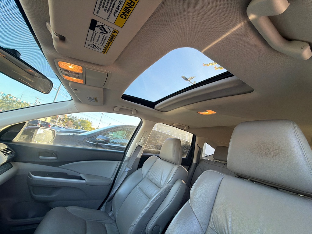 Photo 12 of this HONDA CR-V