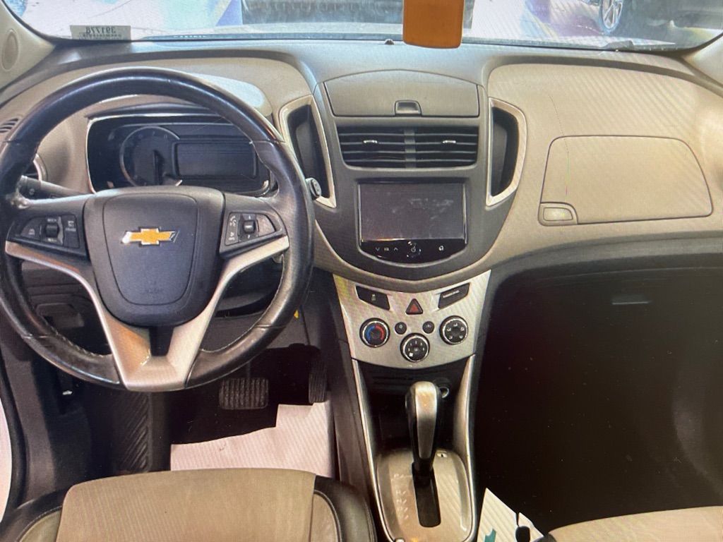 Photo 7 of this CHEVROLET TRAX