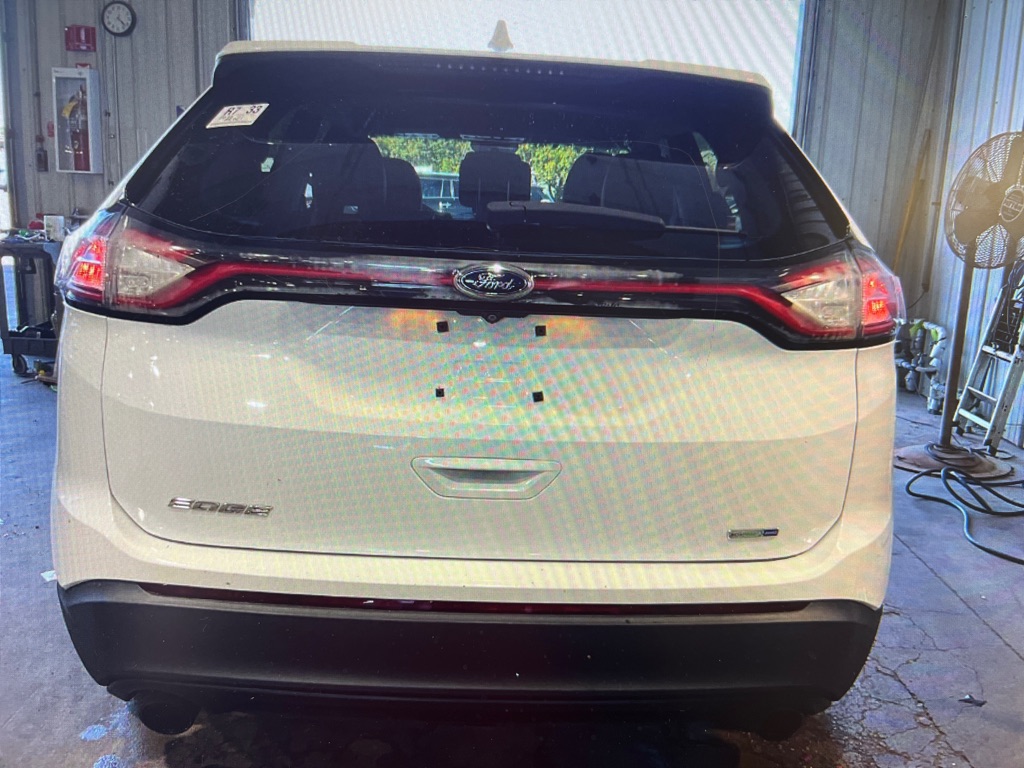 Photo 3 of this FORD EDGE