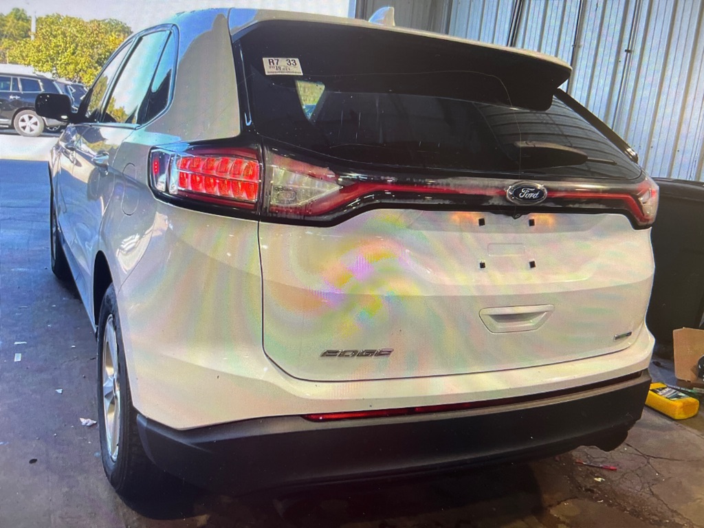 Photo 2 of this FORD EDGE