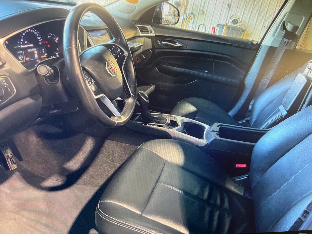 Photo 4 of this CADILLAC SRX