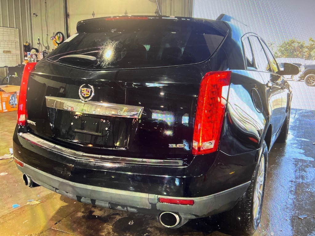 Photo 3 of this CADILLAC SRX