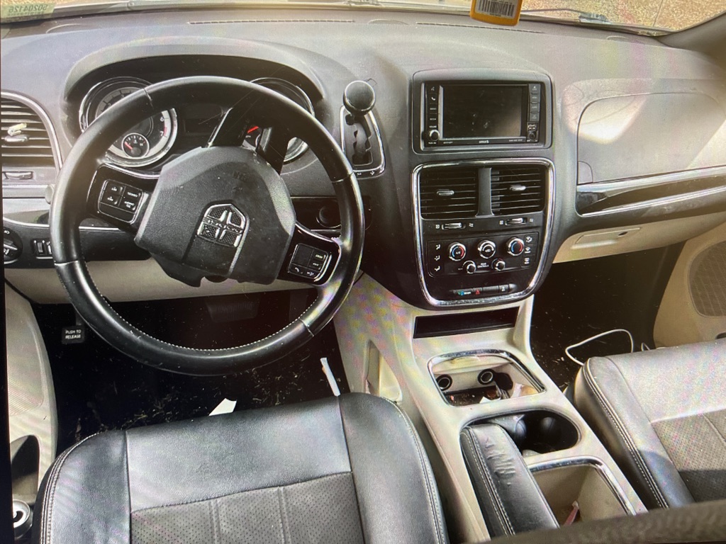 Photo 5 of this DODGE GRAND CARAVAN
