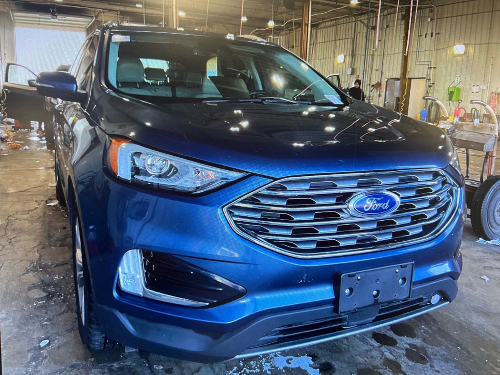 Photo 4 of this FORD EDGE