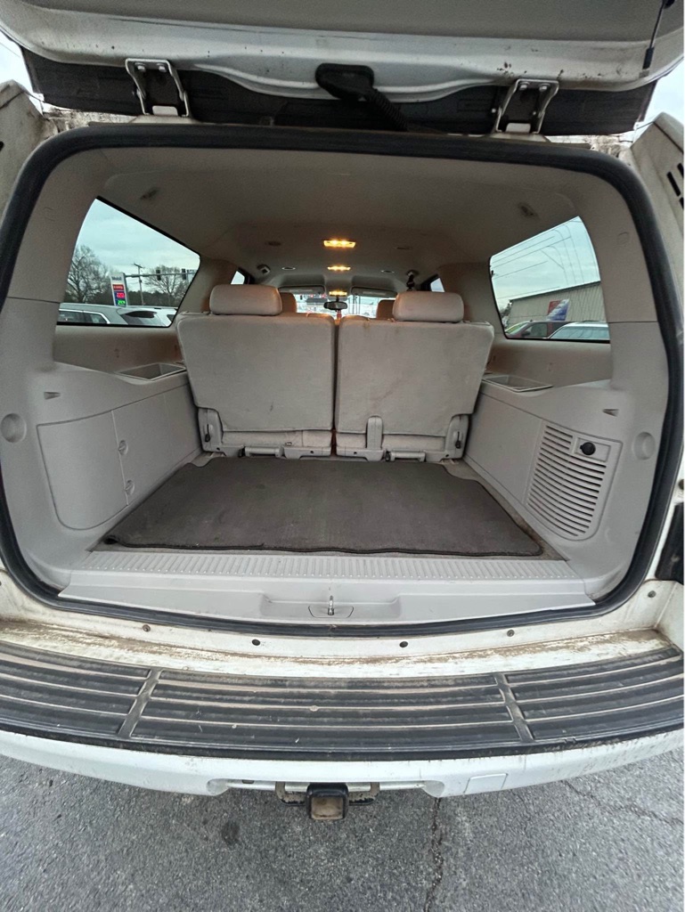 Photo 9 of this CHEVROLET SUBURBAN