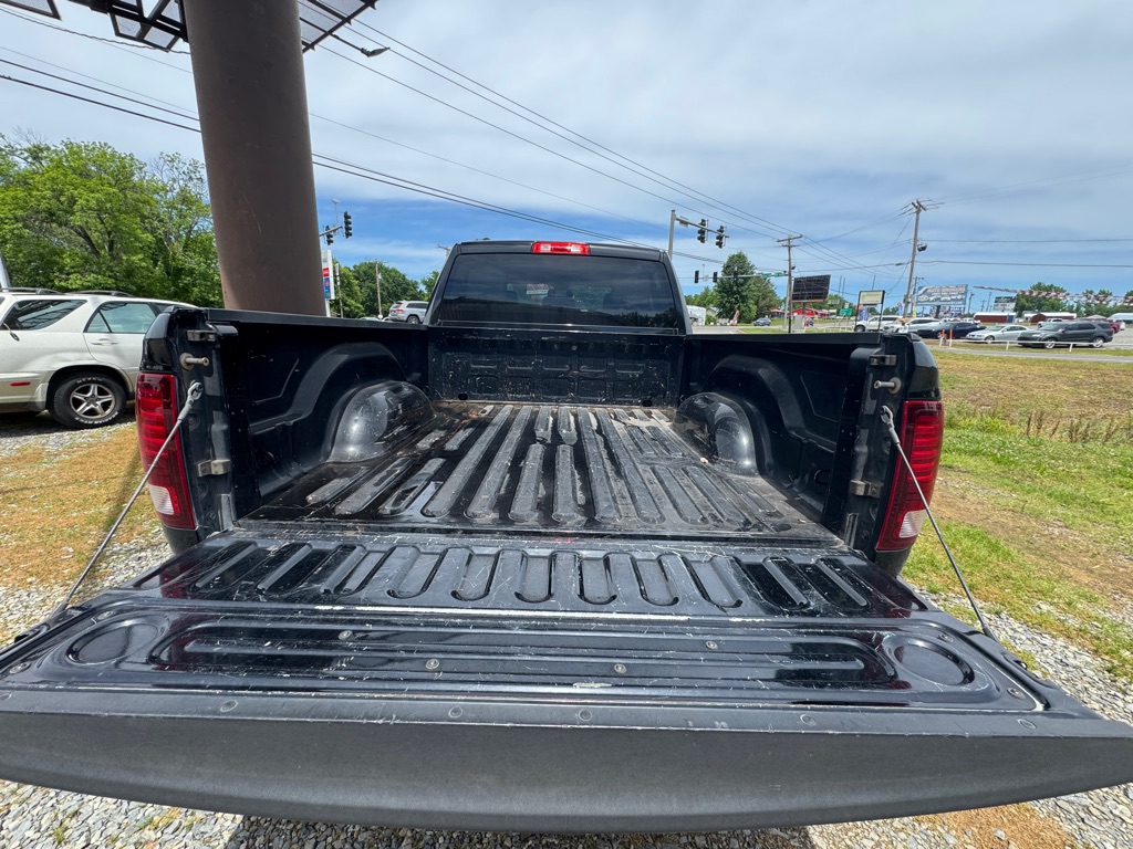 Photo 8 of this RAM 1500