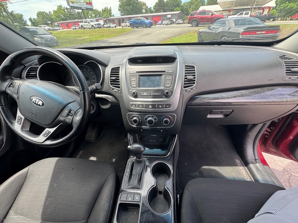 Photo 14 of this KIA SORENTO