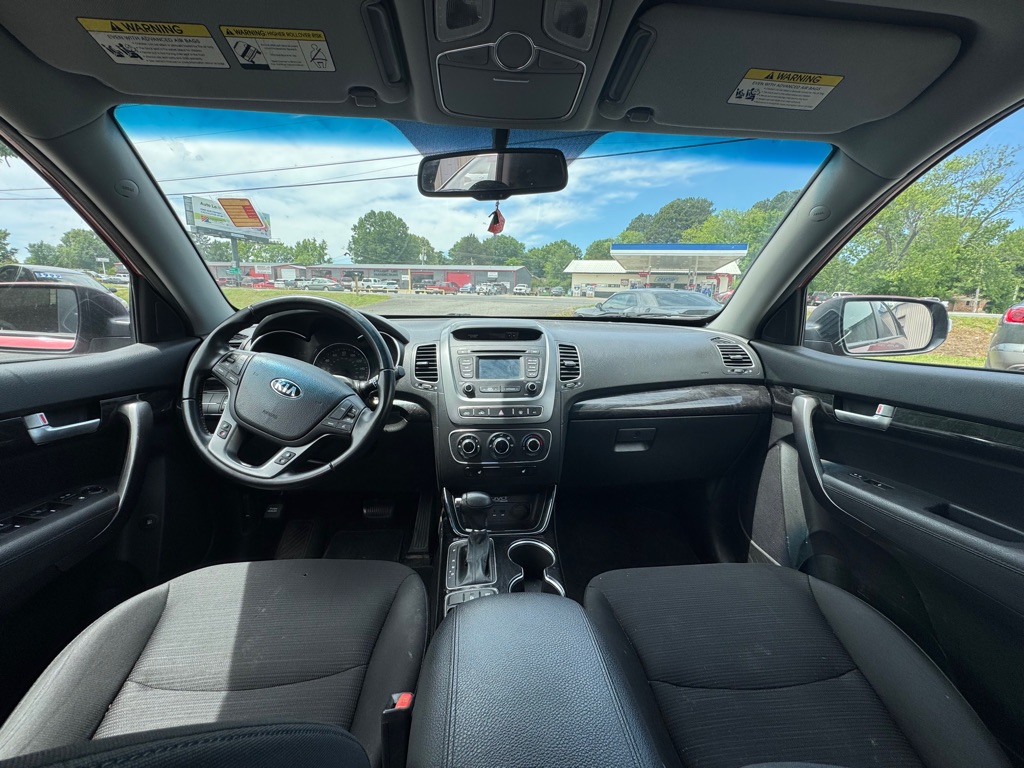 Photo 11 of this KIA SORENTO