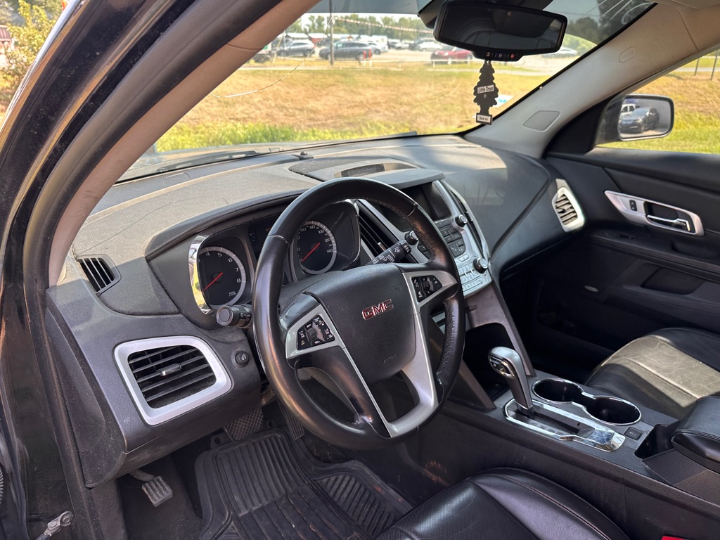 Photo 16 of this GMC TERRAIN