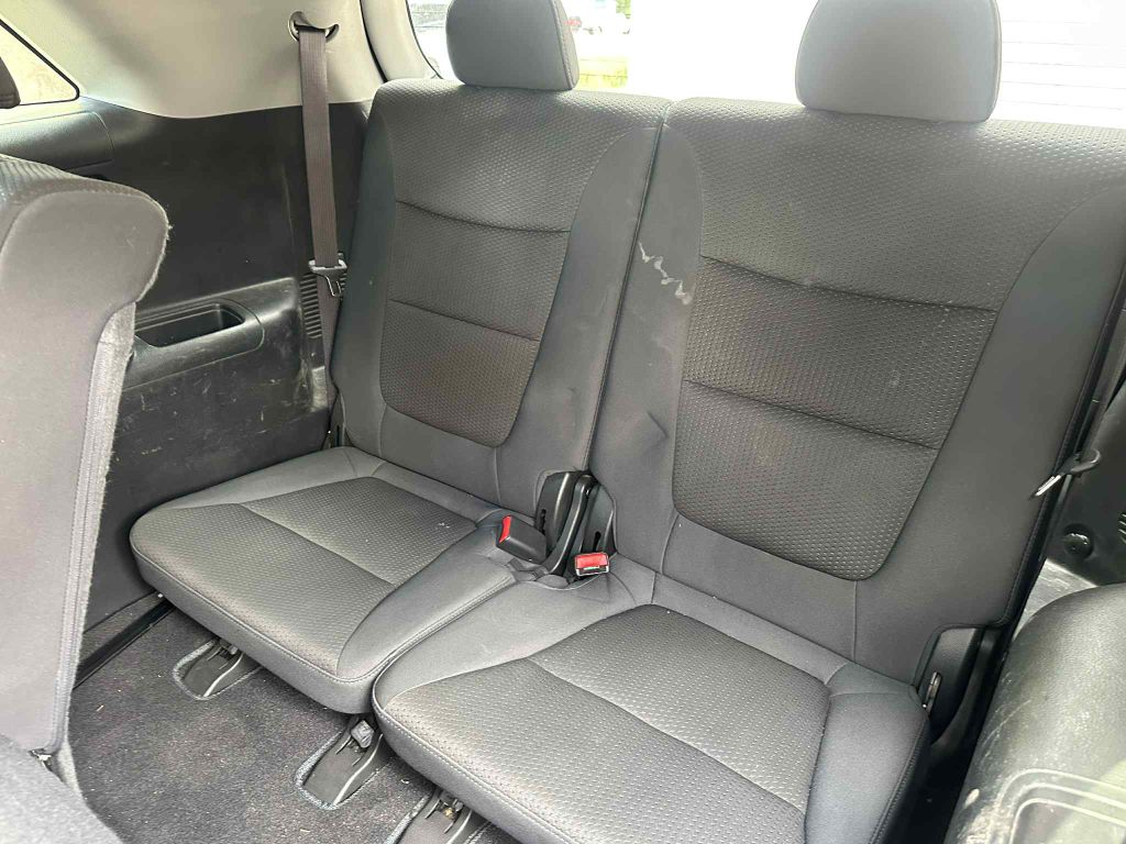 Photo 14 of this KIA SORENTO