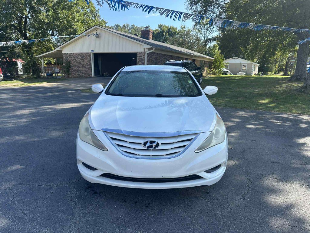 Photo 2 of this HYUNDAI SONATA