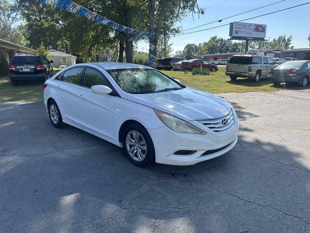 Photo 3 of this HYUNDAI SONATA