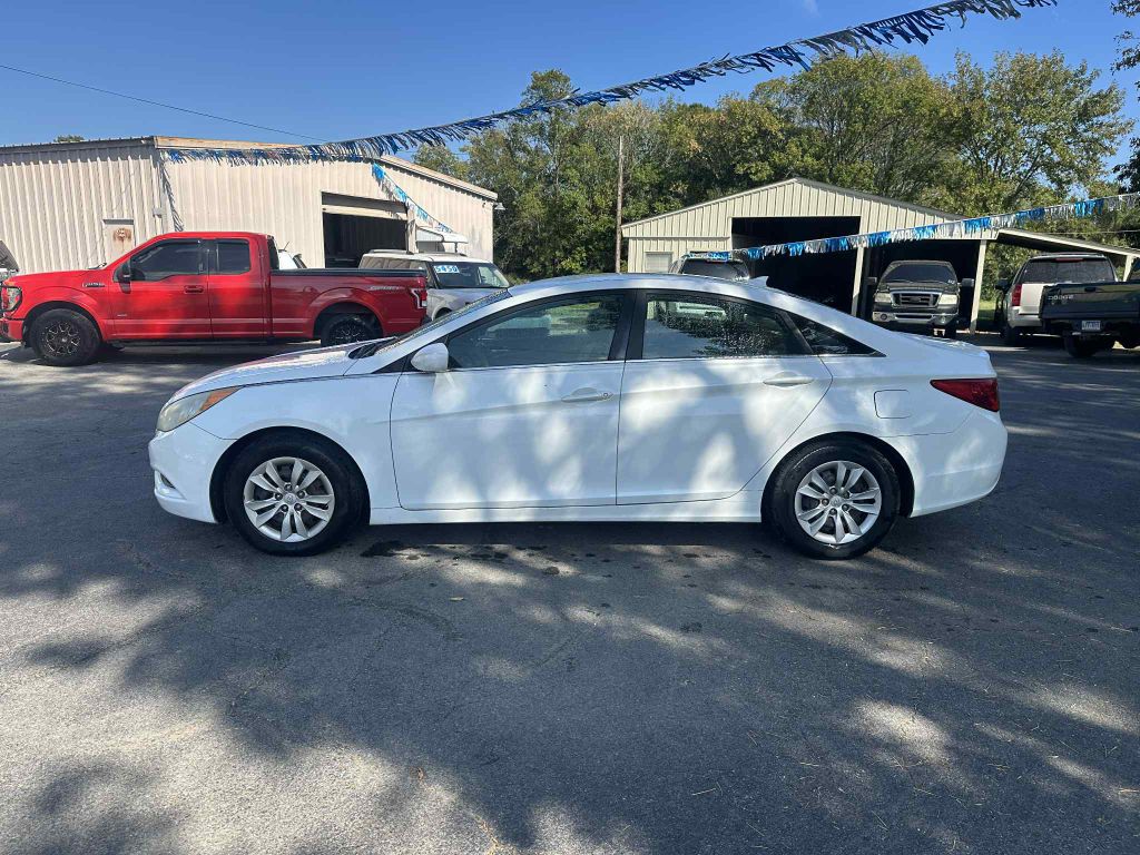 Photo 8 of this HYUNDAI SONATA