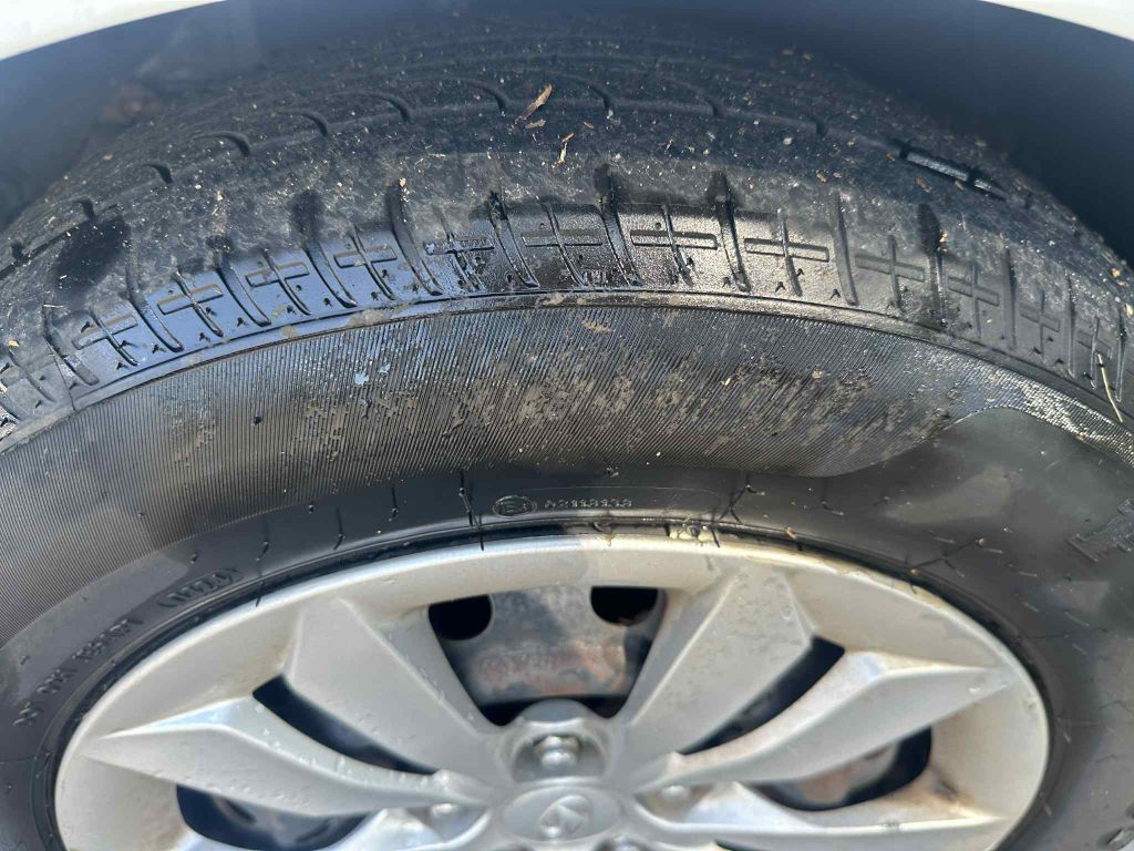 Photo 15 of this HYUNDAI SONATA