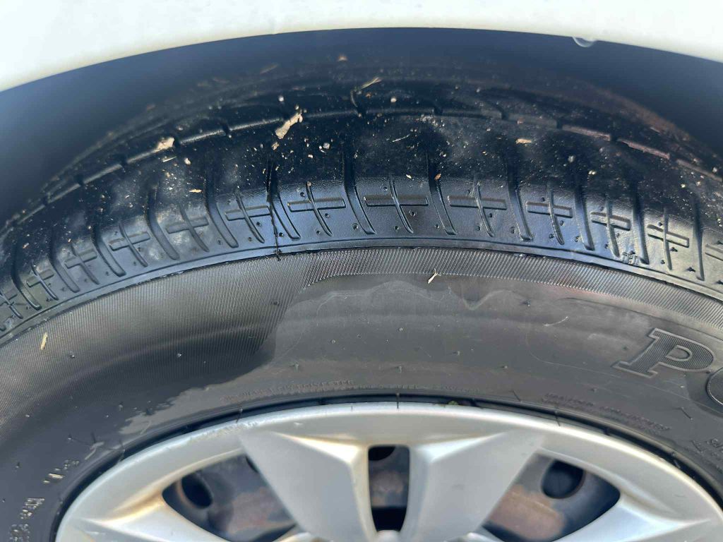 Photo 18 of this HYUNDAI SONATA