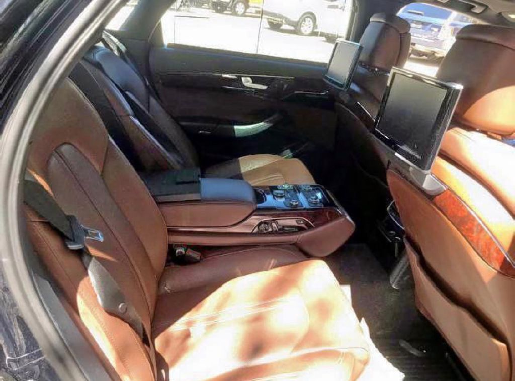 2011 AUDI A8