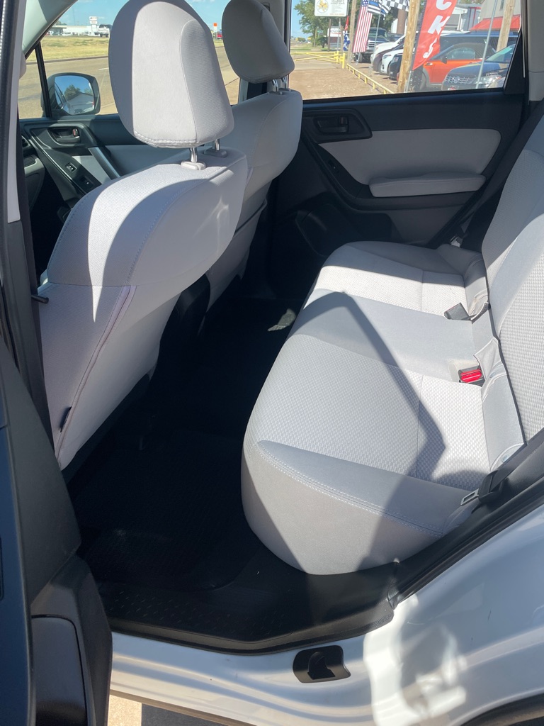 Photo 5 of this SUBARU FORESTER