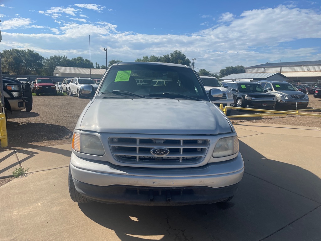 Photo 2 of this FORD F150