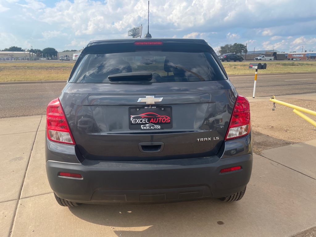Photo 4 of this CHEVROLET TRAX