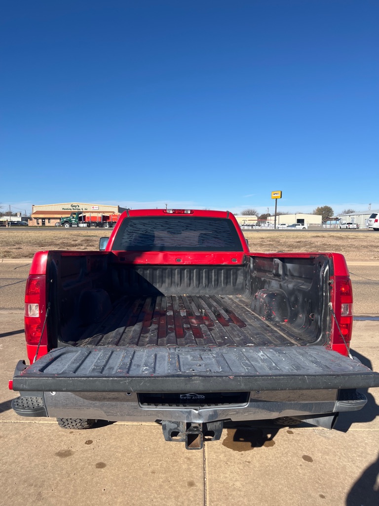 Photo 5 of this GMC SIERRA