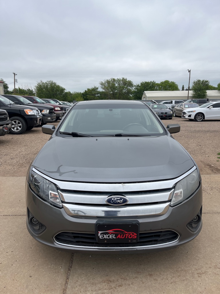 Photo 2 of this FORD FUSION