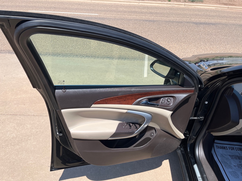 Photo 6 of this BUICK REGAL
