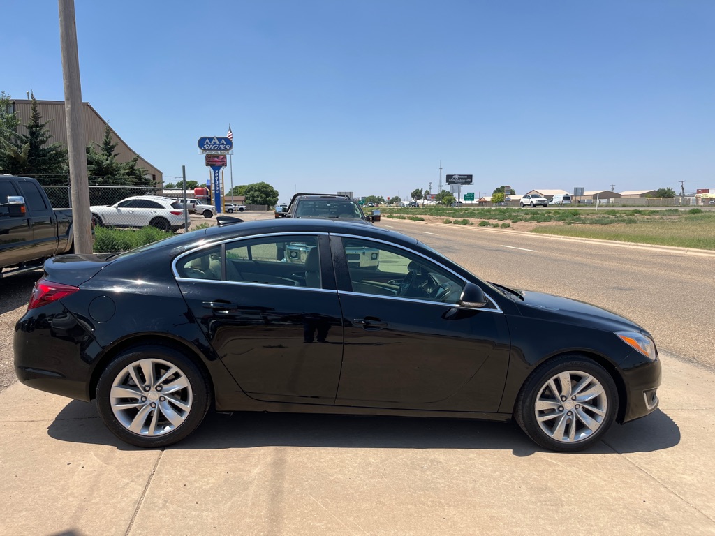 Photo 3 of this BUICK REGAL