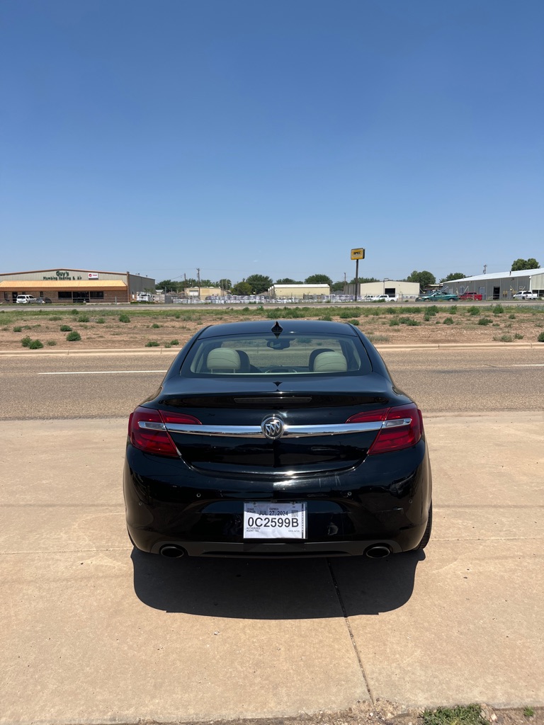 Photo 4 of this BUICK REGAL