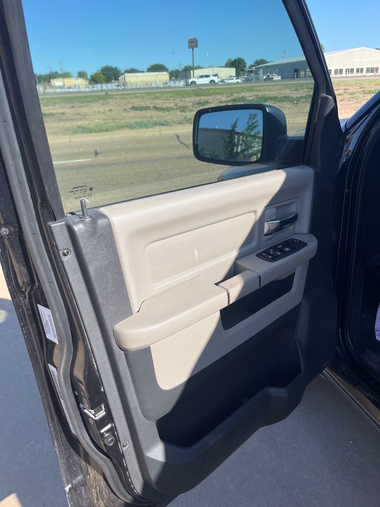 Photo 5 of this DODGE RAM 1500