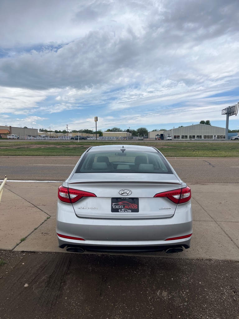 Photo 4 of this HYUNDAI SONATA